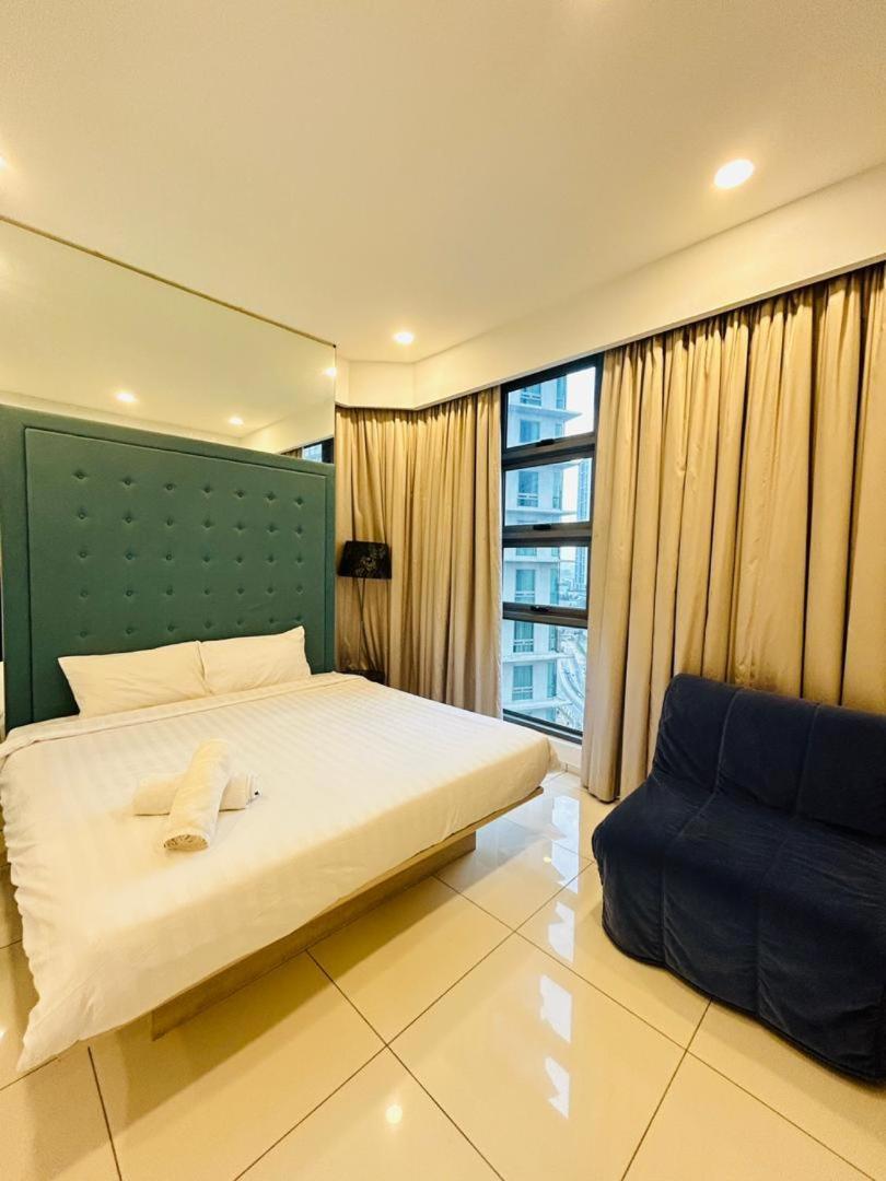 Robertson Bukit Bintang Suites Kuala Lumpur Exterior photo